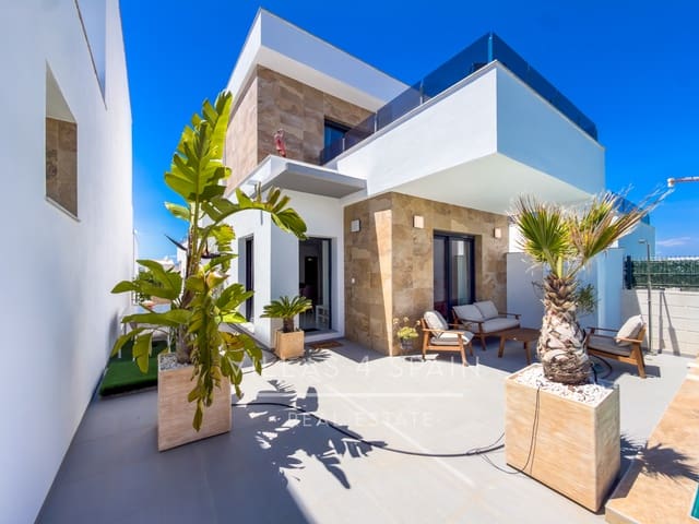3 bedroom Villa for sale in Benijófar with pool garage - € 374,999 (Ref: 9844809)