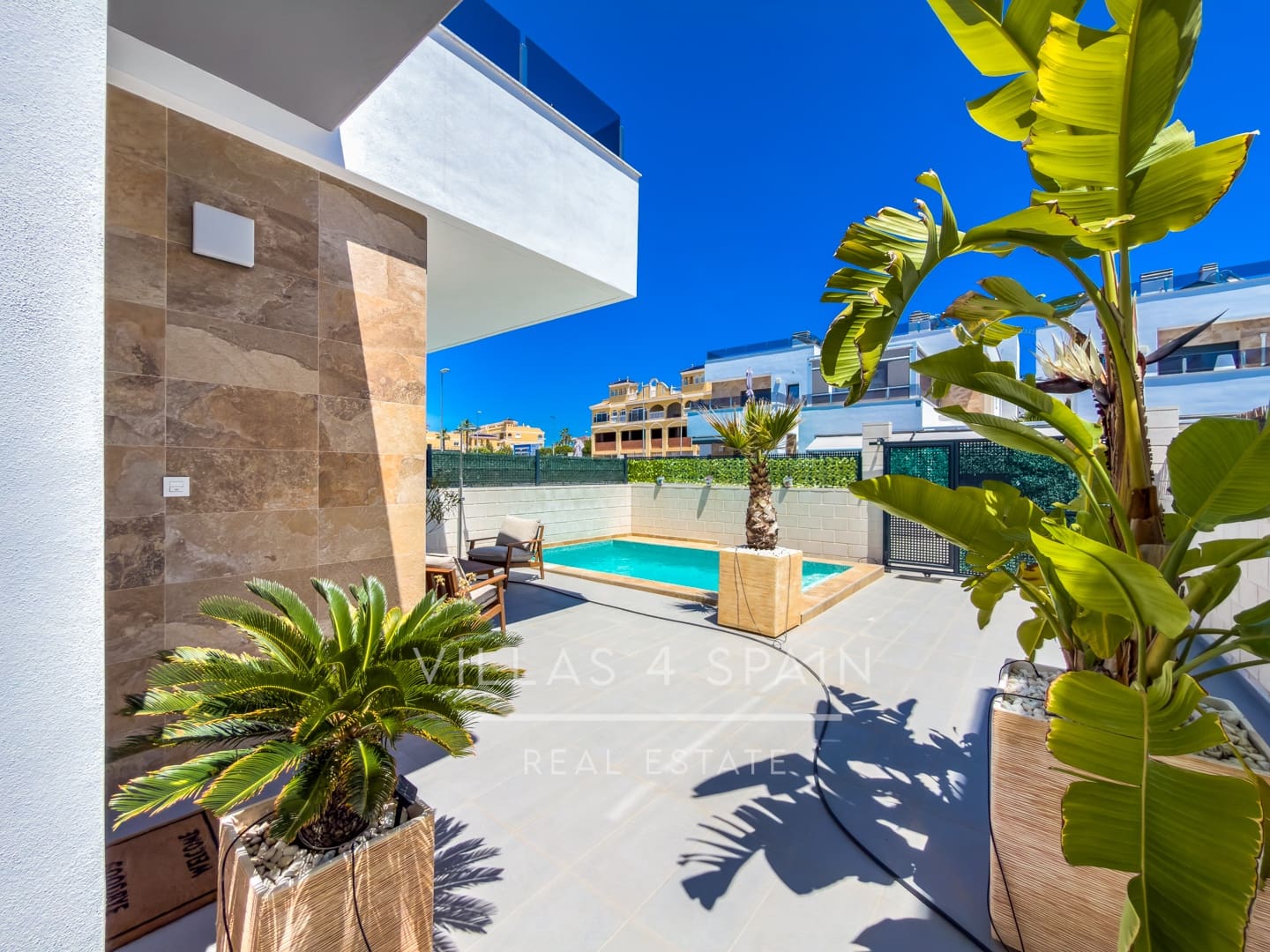 3 bedroom Villa for sale in Benijofar with pool garage - € 374,999 (Ref: 9844809)