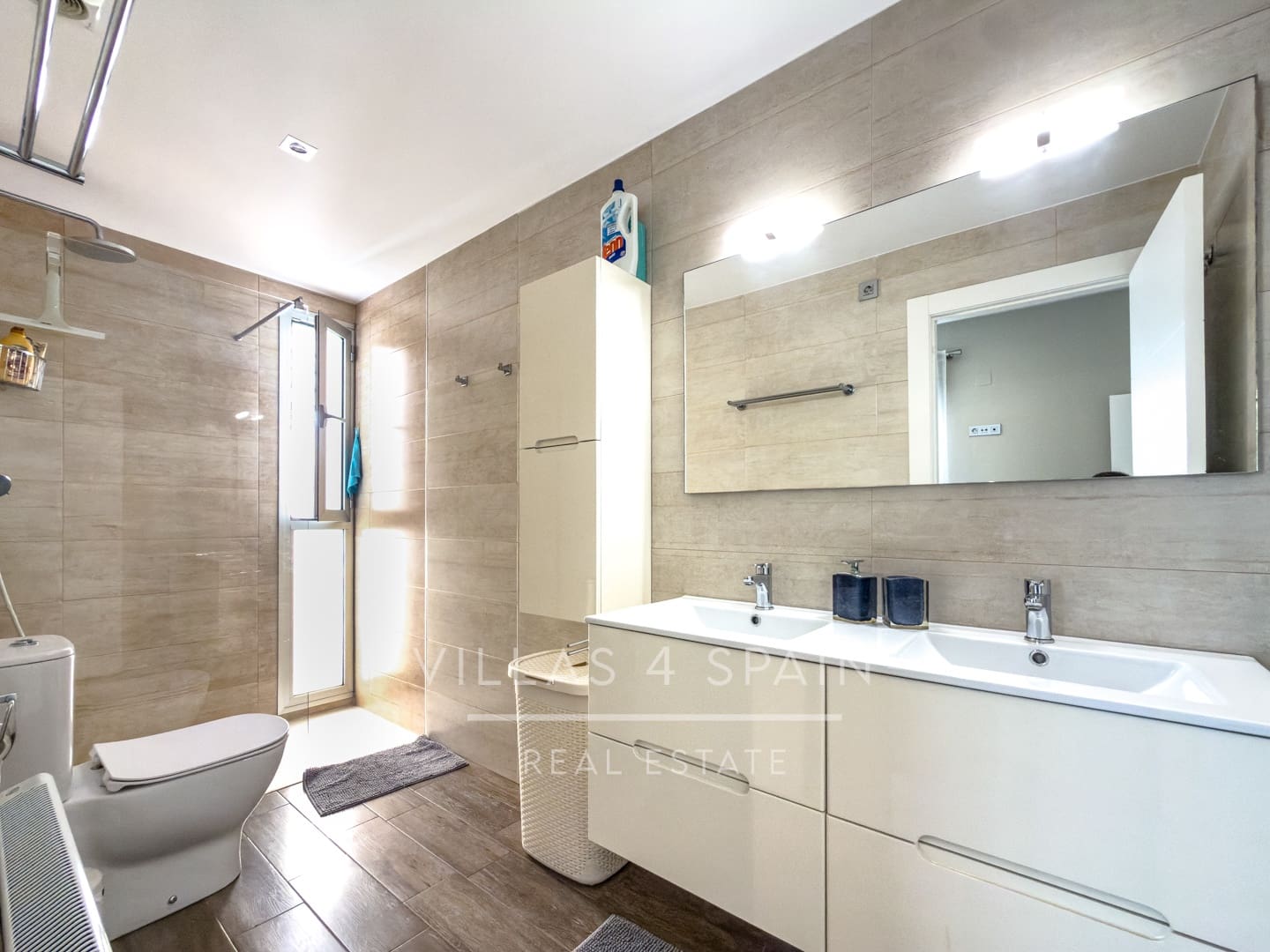 3 soveværelse Villa til salg i Daya Nueva med swimmingpool - € 399.950 (Ref: 9849131)