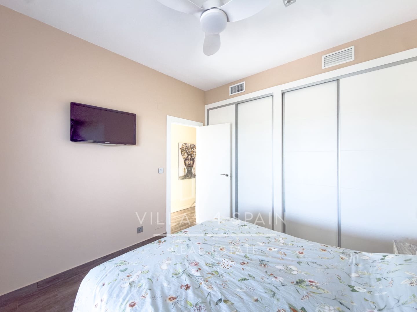 3 soveværelse Villa til salg i Daya Nueva med swimmingpool - € 399.950 (Ref: 9849131)