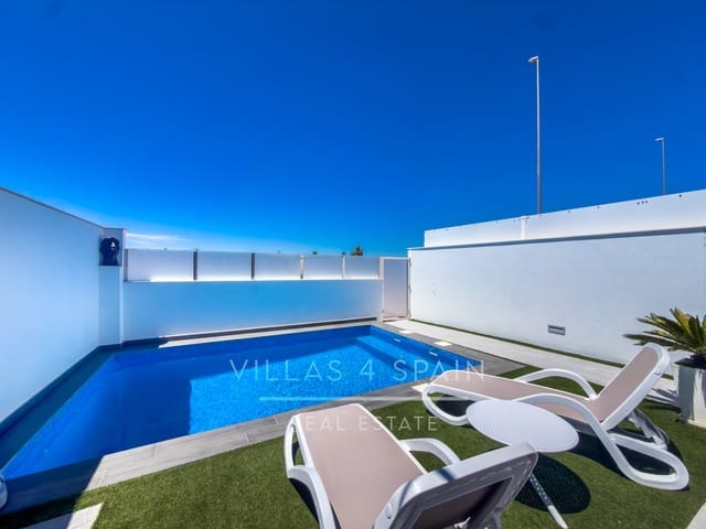 3 soveværelse Villa til salg i Daya Nueva med swimmingpool - € 399.950 (Ref: 9849131)