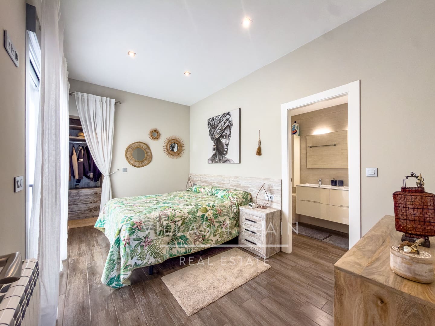 3 soveværelse Villa til salg i Daya Nueva med swimmingpool - € 399.950 (Ref: 9849131)