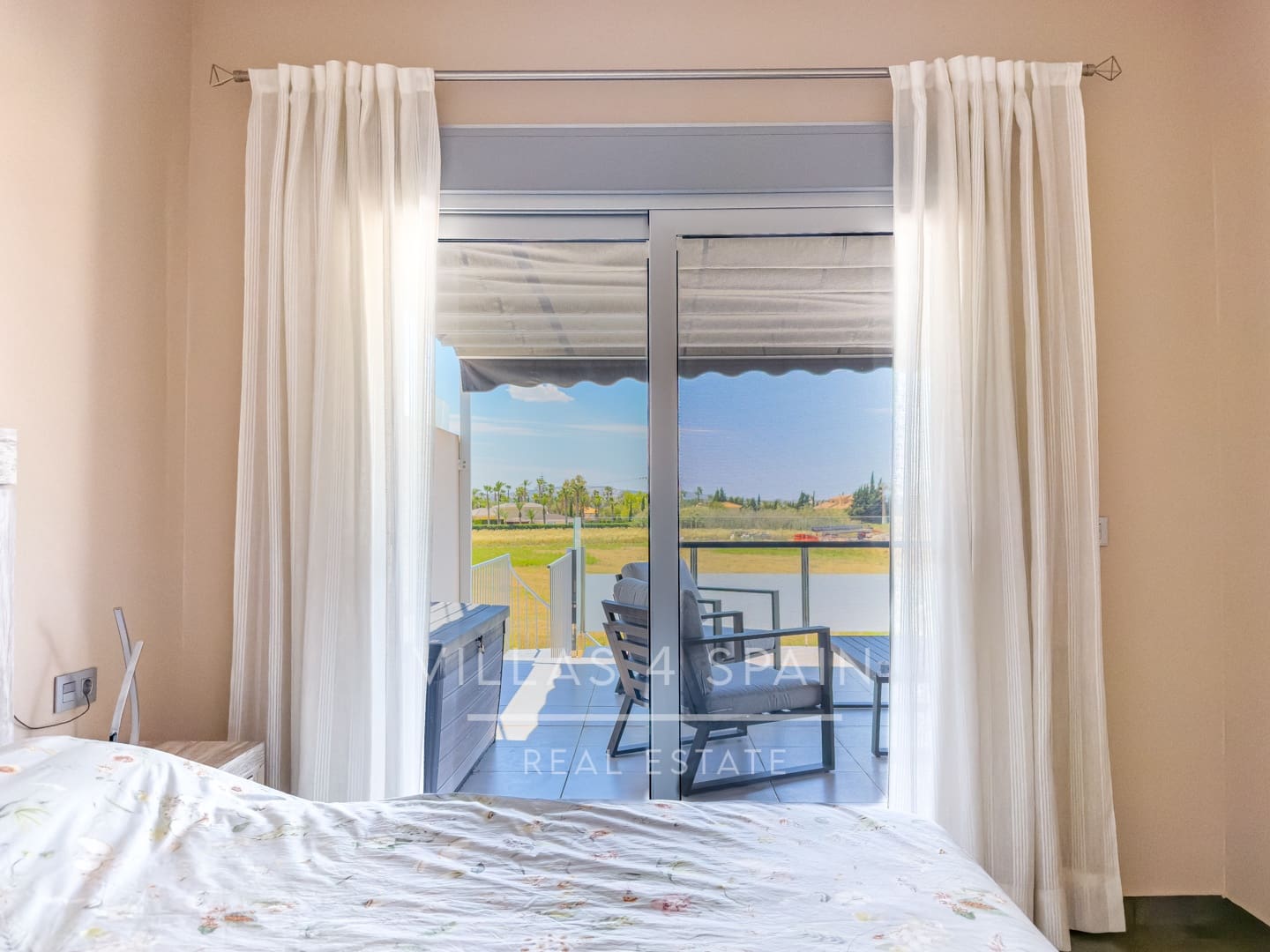 3 soveværelse Villa til salg i Daya Nueva med swimmingpool - € 399.950 (Ref: 9849131)