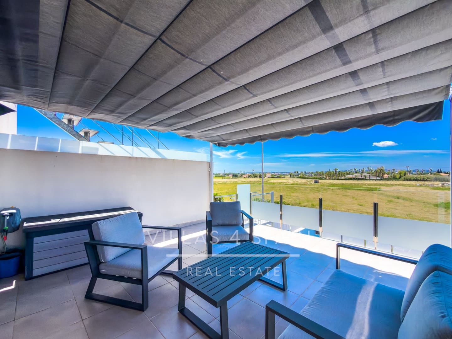 3 soveværelse Villa til salg i Daya Nueva med swimmingpool - € 399.950 (Ref: 9849131)