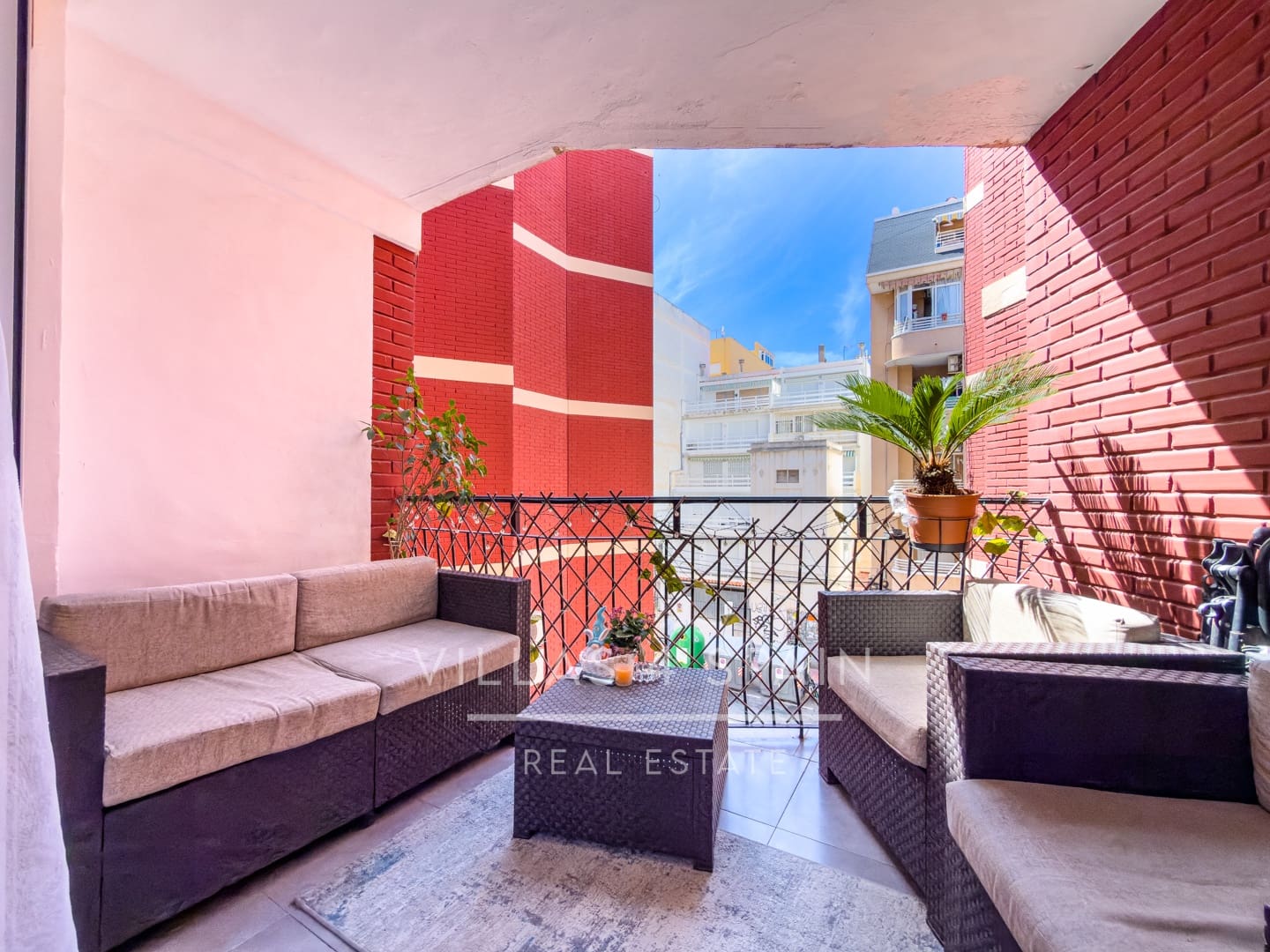 3 soveværelse Lejlighed til salg i Torrevieja - € 149.950 (Ref: 9858993)
