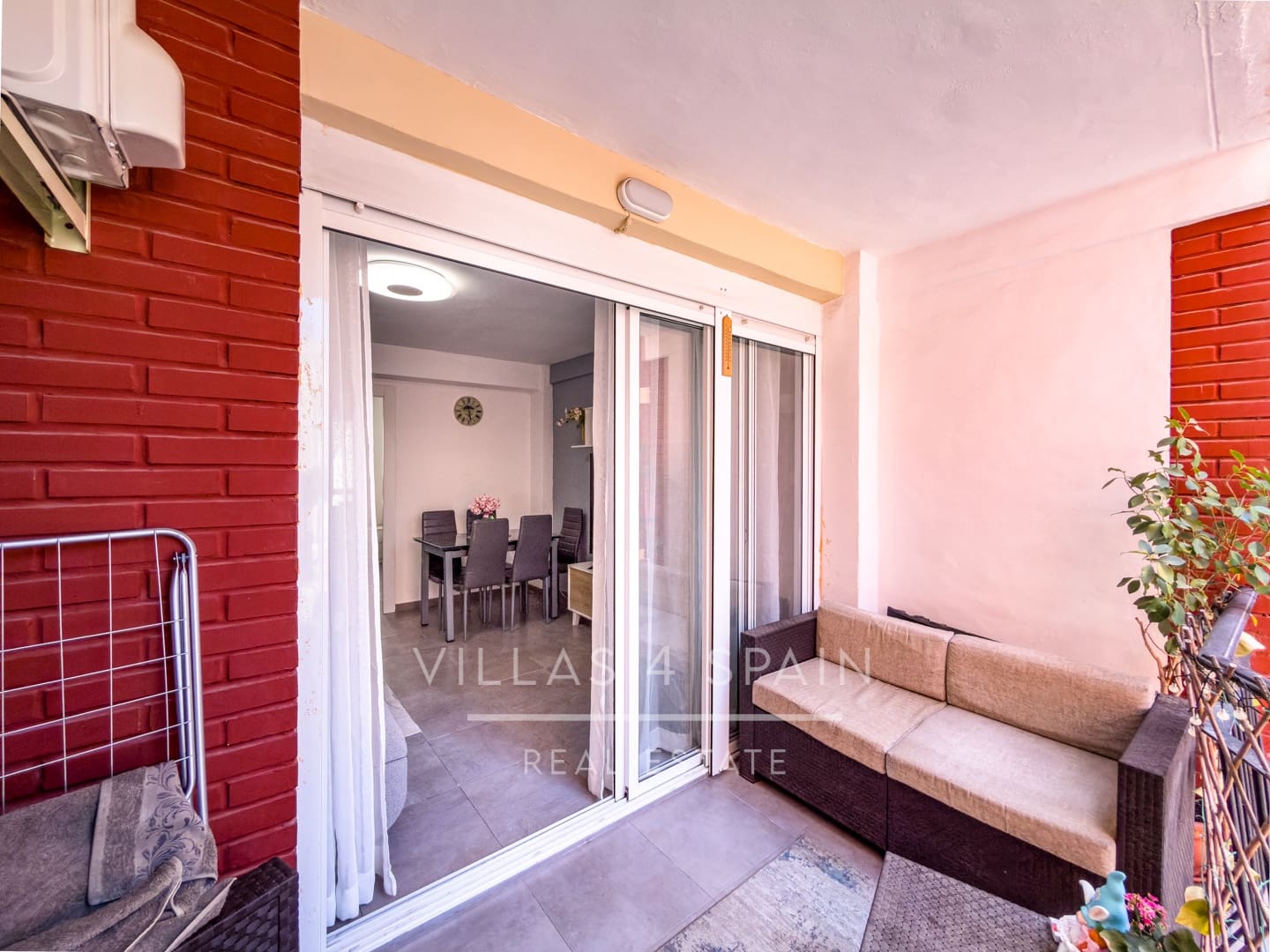 3 soveværelse Lejlighed til salg i Torrevieja - € 149.950 (Ref: 9858993)
