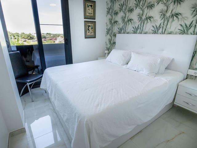 Huoneisto myytävänä paikassa La Florida, Orihuela mukana uima-altaan - 300 000 € (Ref: 9866440)