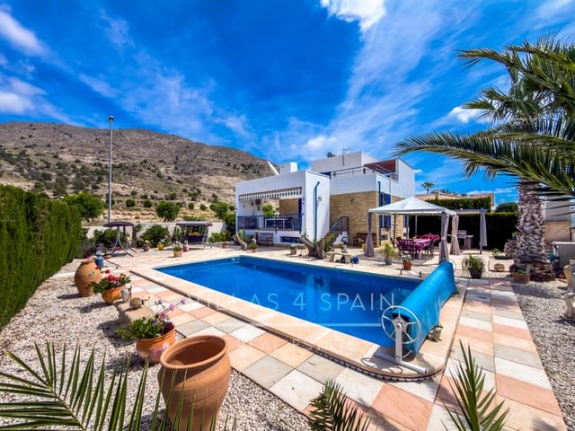 7 quarto Moradia para venda em Fortuna com piscina garagem - 289 950 € (Ref: 9891153)