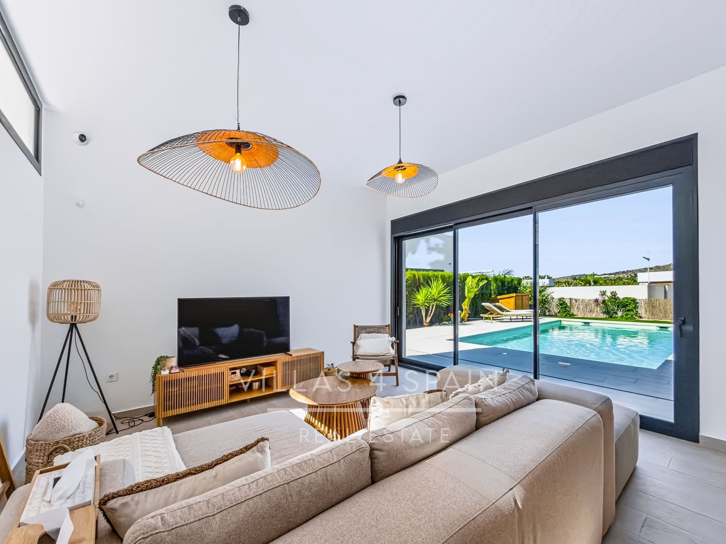 3 slaapkamer Villa te koop in Algorfa met zwembad garage - € 649.000 (Ref: 9906756)