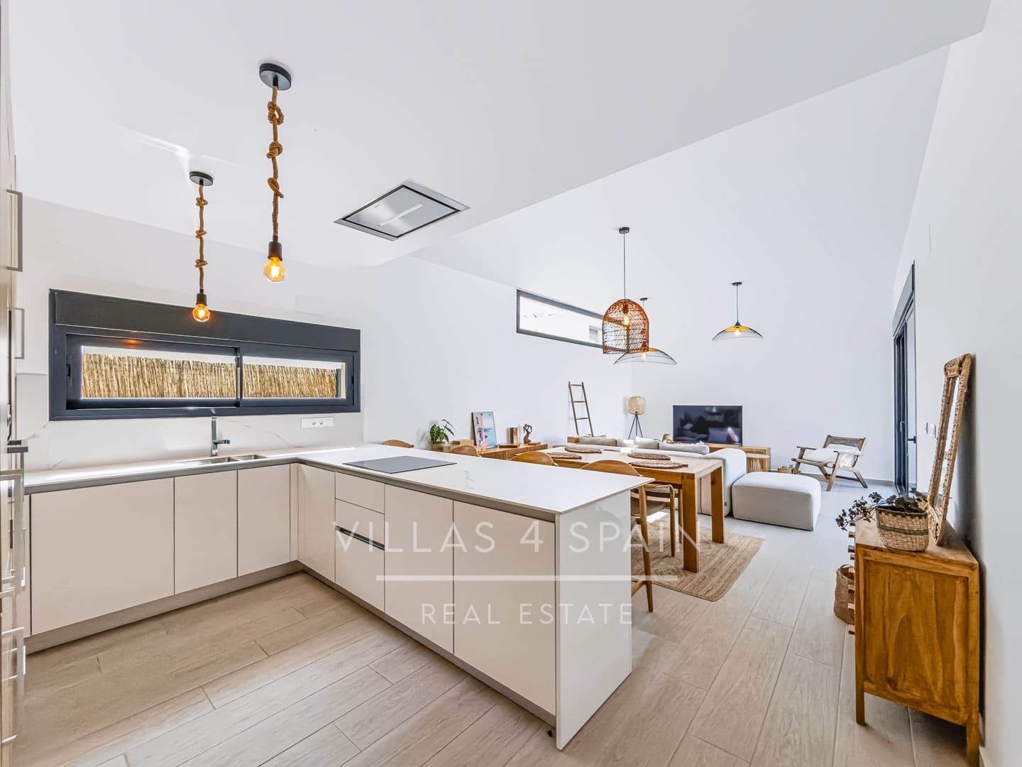 3 slaapkamer Villa te koop in Algorfa met zwembad garage - € 649.000 (Ref: 9906756)