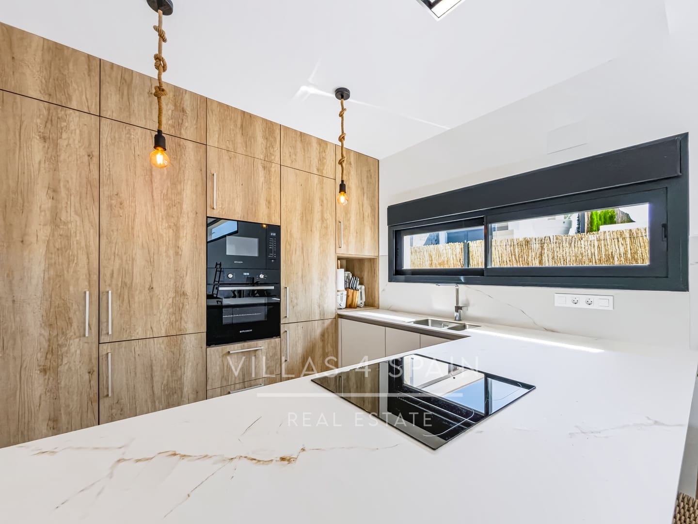3 slaapkamer Villa te koop in Algorfa met zwembad garage - € 649.000 (Ref: 9906756)