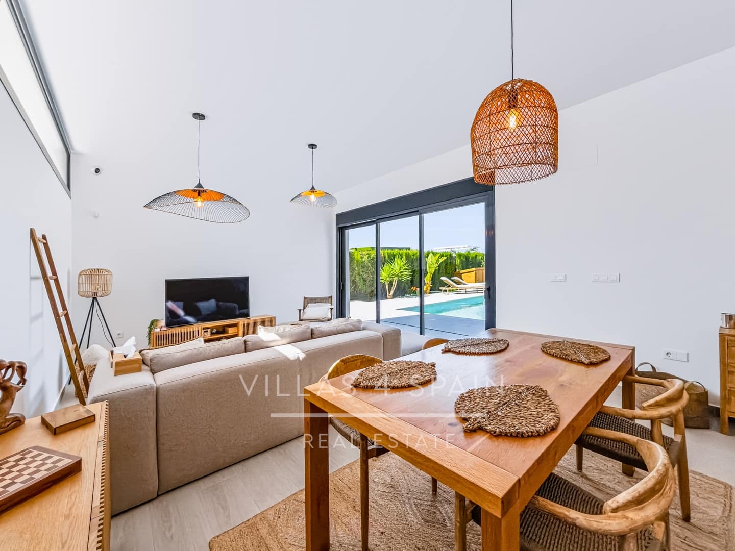 3 slaapkamer Villa te koop in Algorfa met zwembad garage - € 649.000 (Ref: 9906756)
