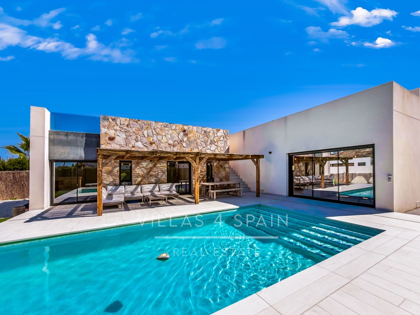 3 slaapkamer Villa te koop in Algorfa met zwembad garage - € 649.000 (Ref: 9906756)