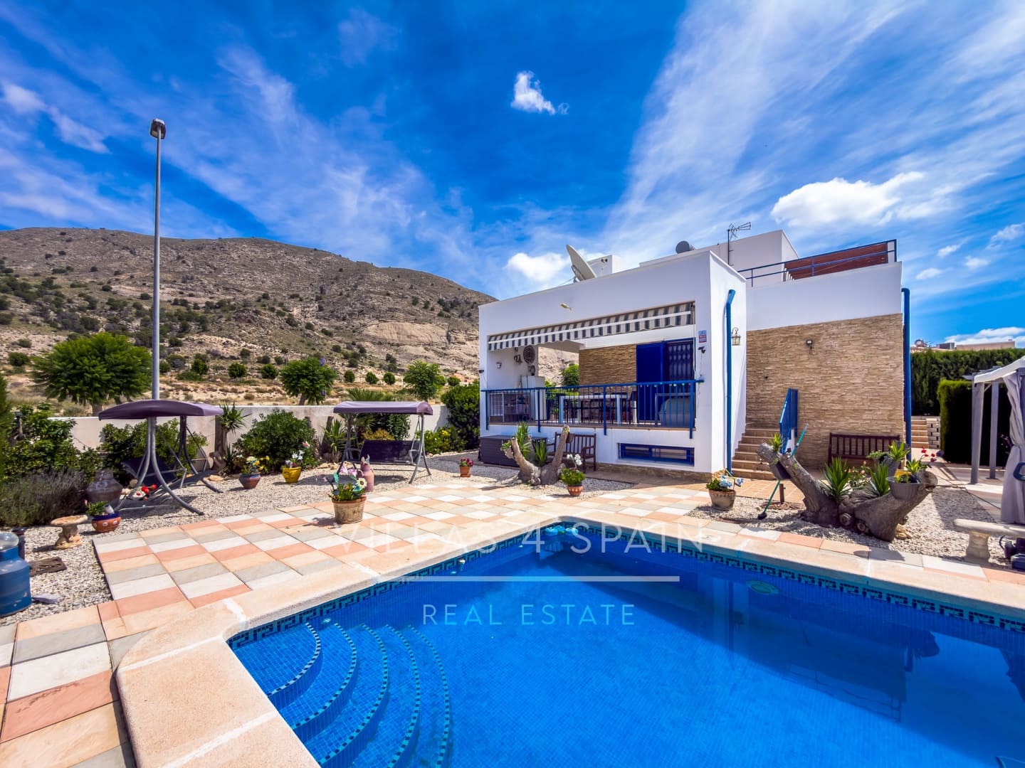 7 soveværelse Villa til salg i Fortuna med swimmingpool garage - € 289.950 (Ref: 9906757)