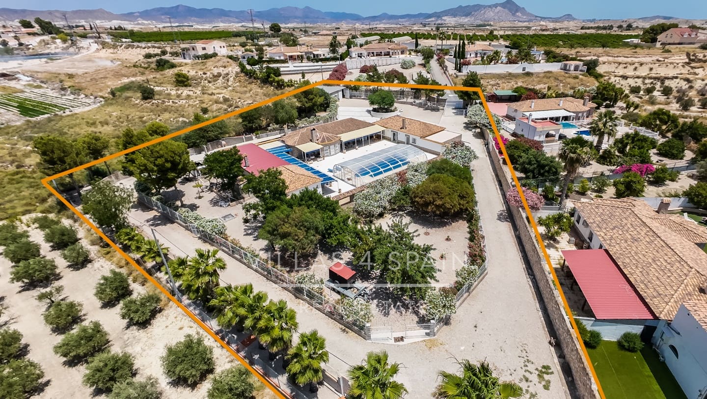 Chalet de 6 habitaciones en Fortuna en venta con piscina garaje - 749.000 € (Ref: 9932771)