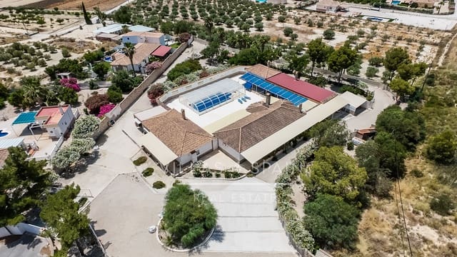 Chalet de 6 habitaciones en Fortuna en venta con piscina garaje - 749.000 € (Ref: 9932771)