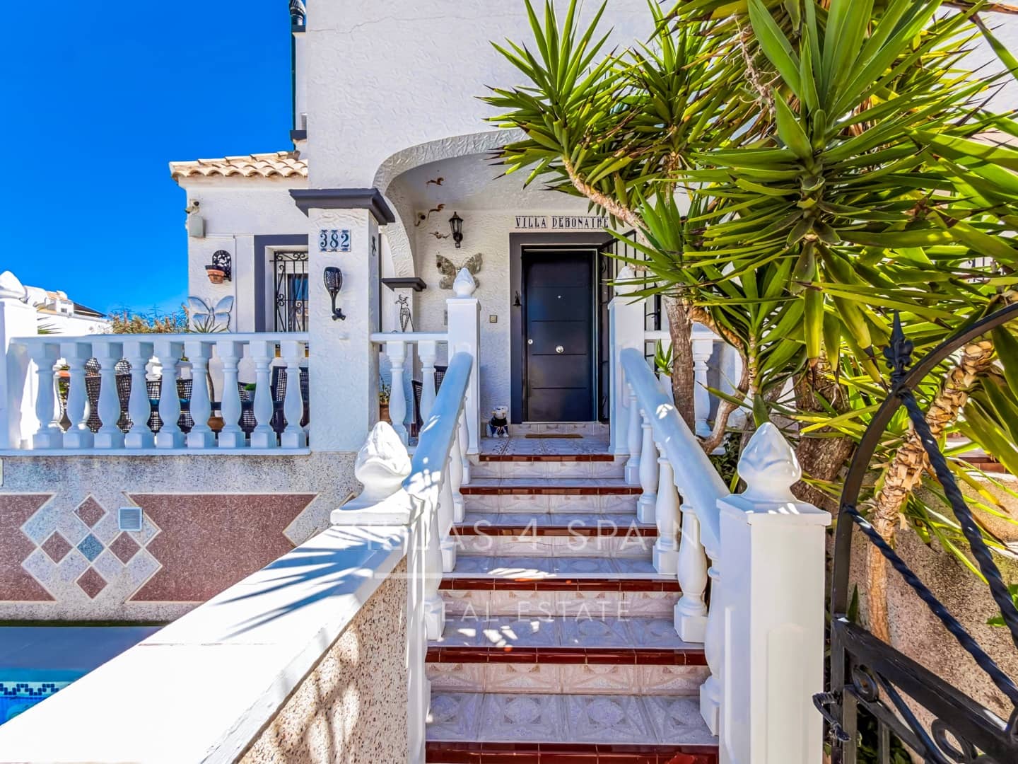 3 soveværelse Byhus til salg i Orihuela Costa med swimmingpool - € 245.000 (Ref: 9943278)