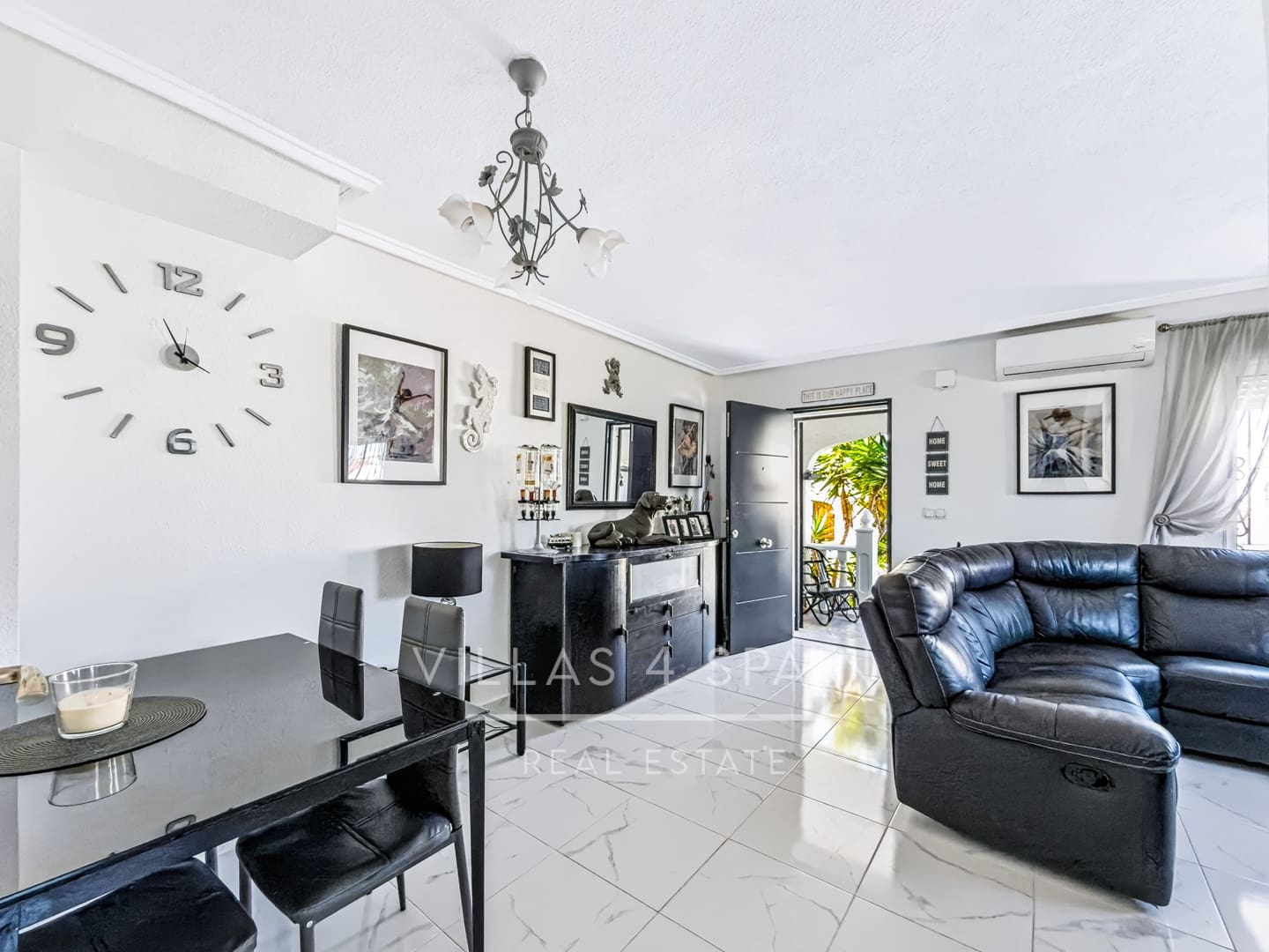 3 soveværelse Byhus til salg i Orihuela Costa med swimmingpool - € 245.000 (Ref: 9943278)
