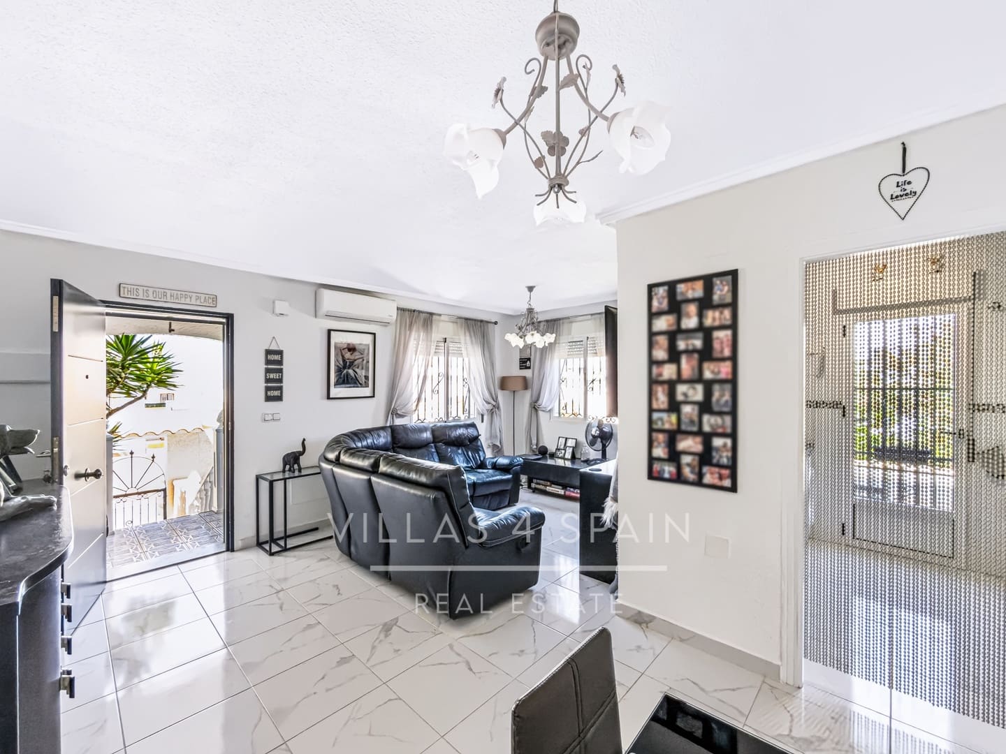 3 soveværelse Byhus til salg i Orihuela Costa med swimmingpool - € 245.000 (Ref: 9943278)