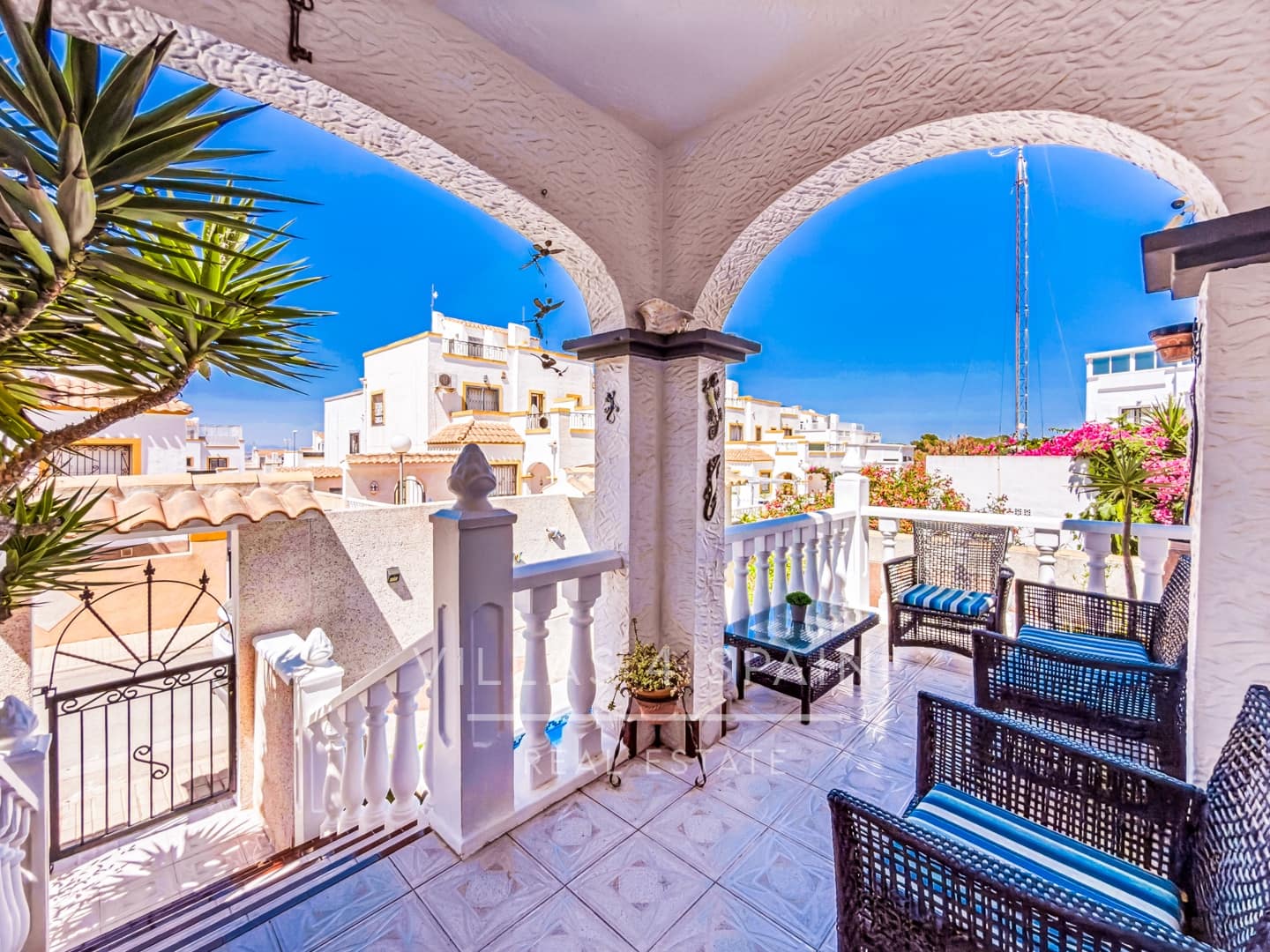 3 soveværelse Byhus til salg i Orihuela Costa med swimmingpool - € 245.000 (Ref: 9943278)