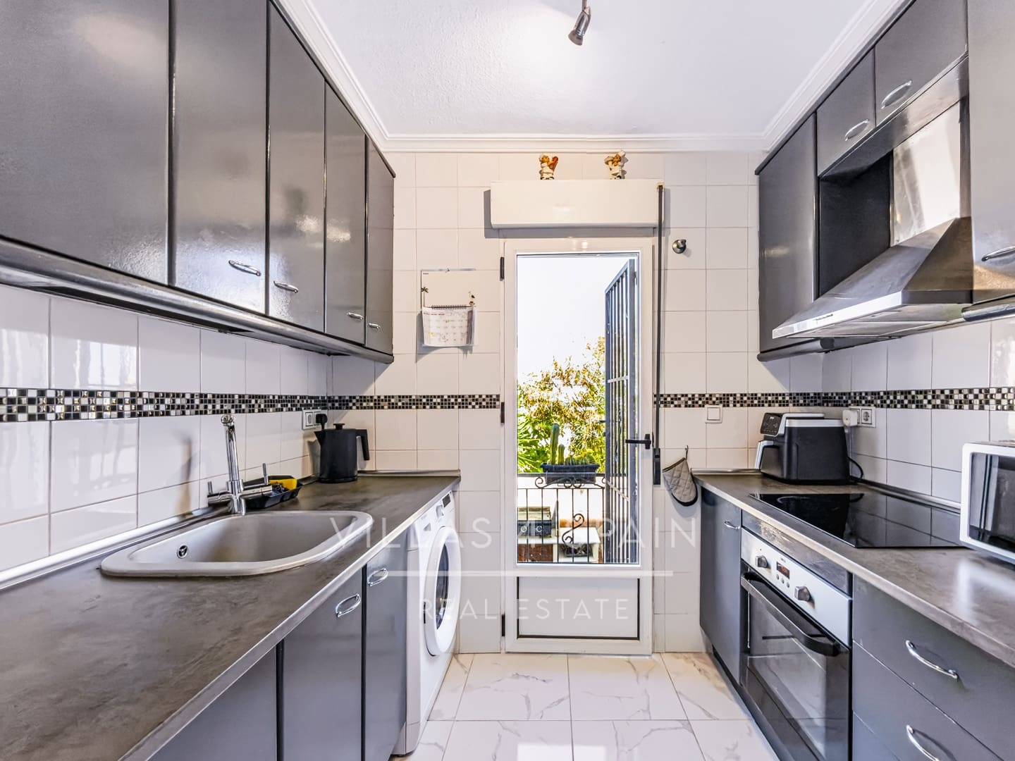 3 soveværelse Byhus til salg i Orihuela Costa med swimmingpool - € 245.000 (Ref: 9943278)