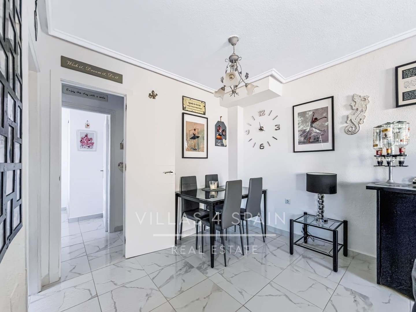 3 soveværelse Byhus til salg i Orihuela Costa med swimmingpool - € 245.000 (Ref: 9943278)