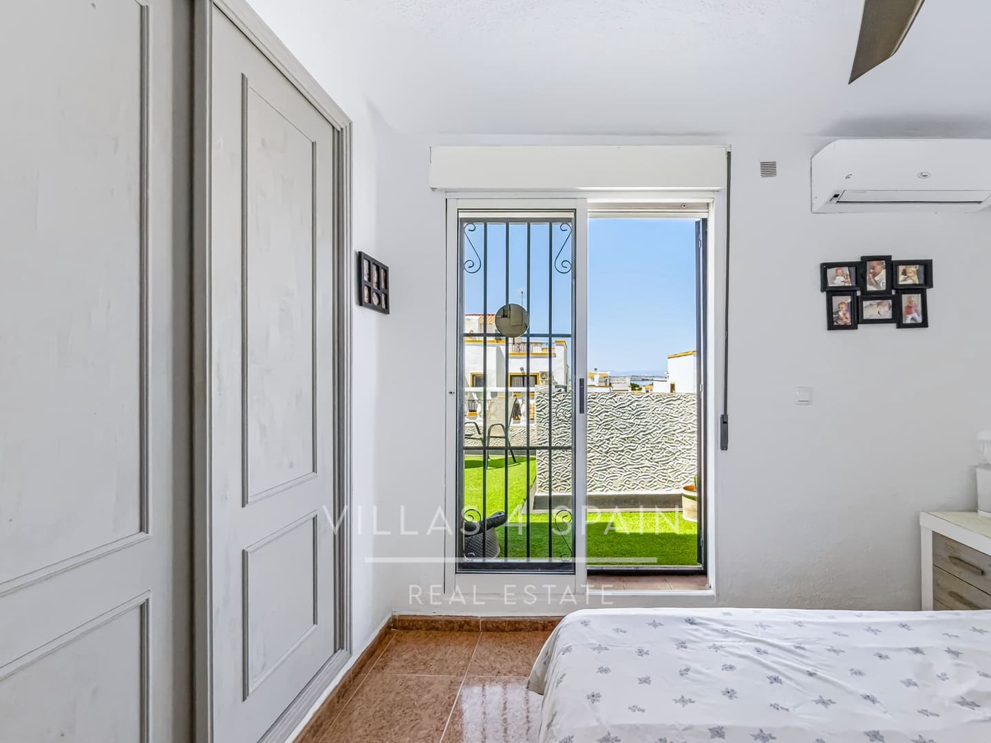 3 soveværelse Byhus til salg i Orihuela Costa med swimmingpool - € 245.000 (Ref: 9943278)