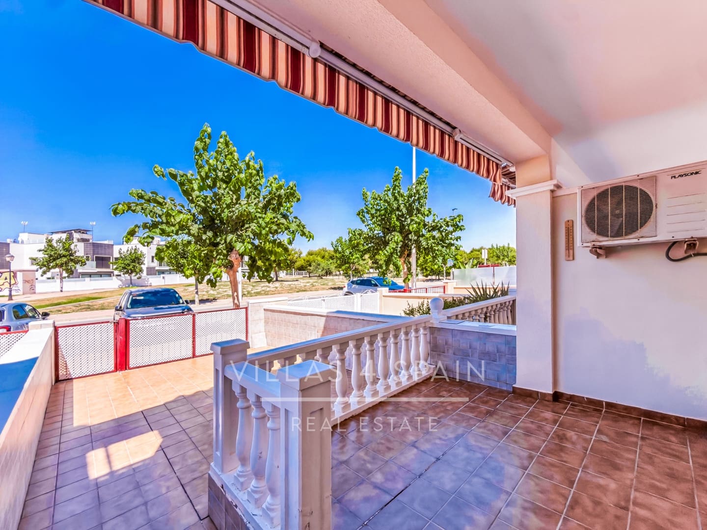 3 quarto Casa em Banda para venda em San Pedro del Pinatar com piscina - 199 500 € (Ref: 9946936)