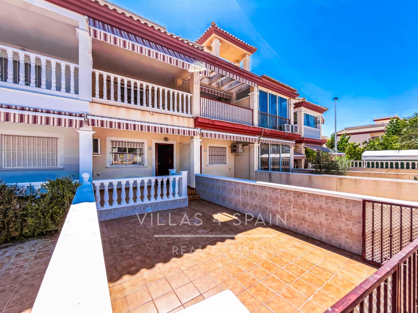 3 quarto Casa em Banda para venda em San Pedro del Pinatar com piscina - 199 500 € (Ref: 9946936)