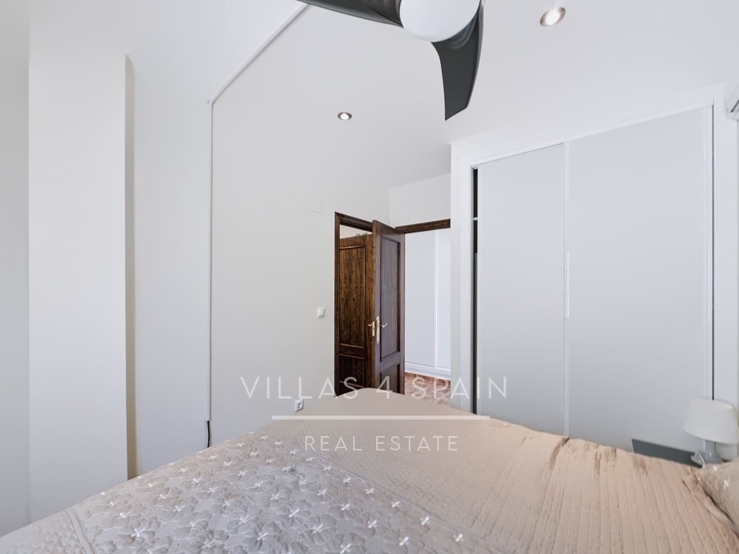 3 sypialnia Willa na sprzedaż w Fortuna z basenem - 329 950 € (Ref: 9958525)