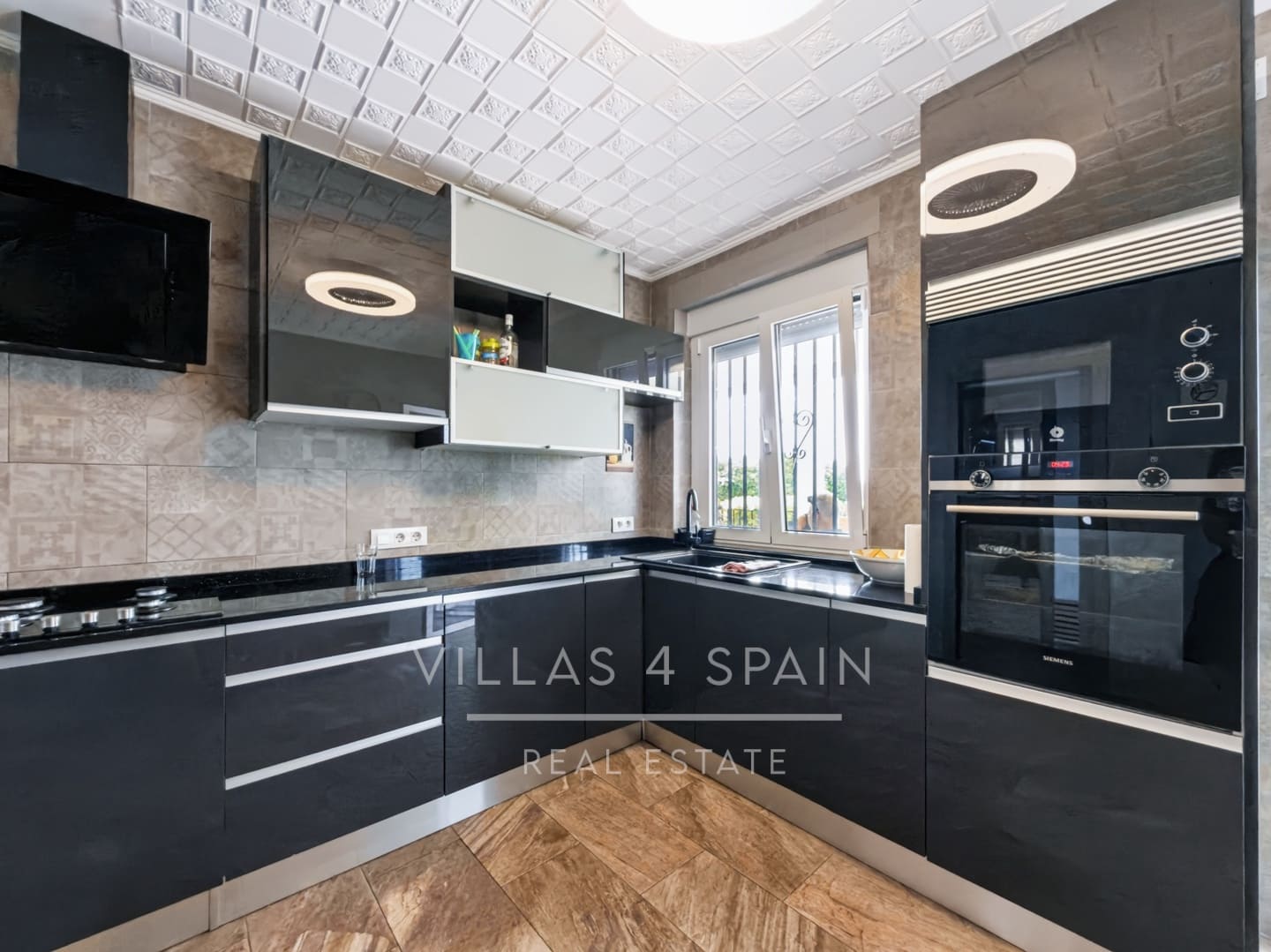 4 sypialnia Willa na sprzedaż w Aspe z basenem - 399 000 € (Ref: 9990181)