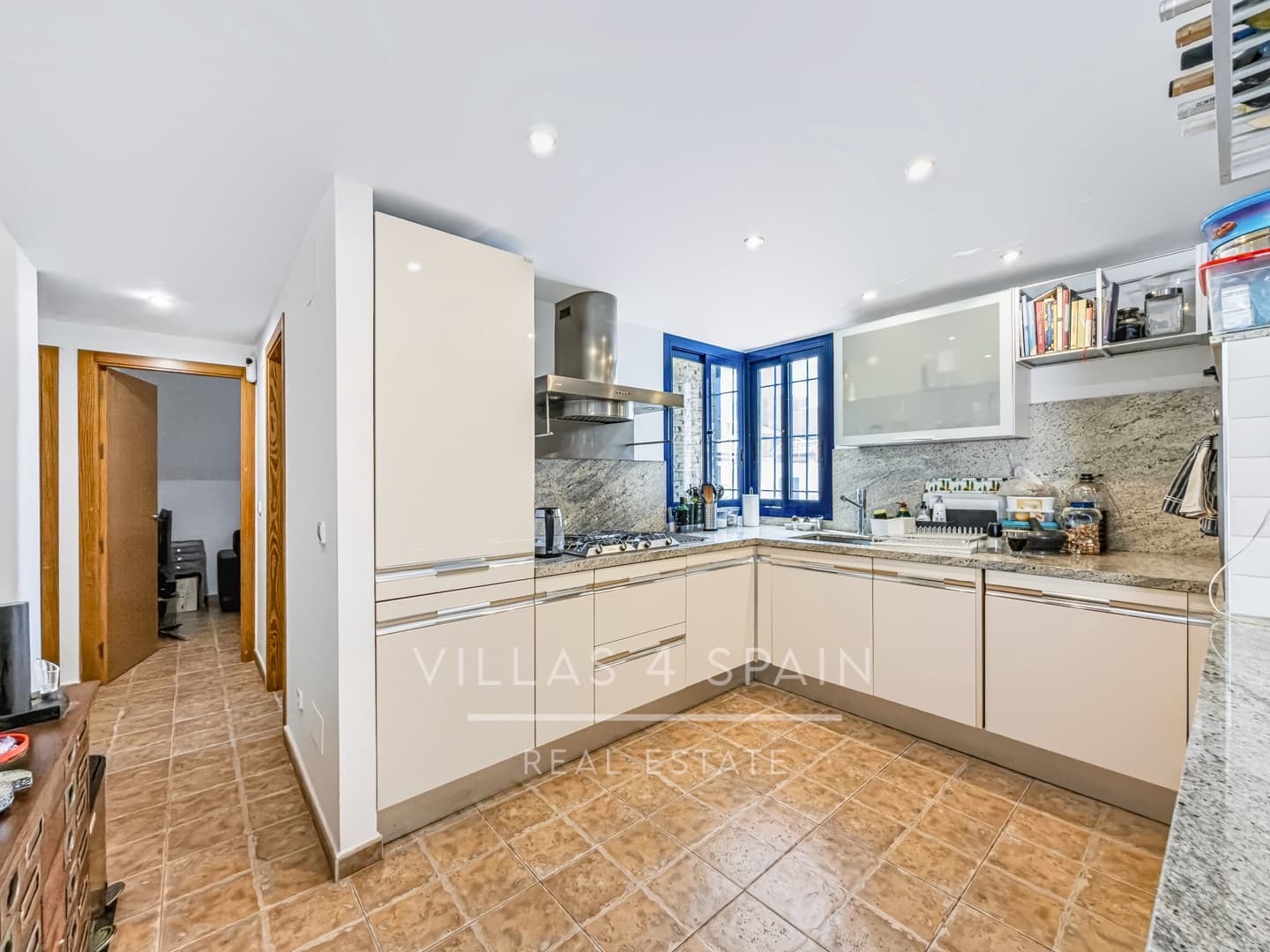 3 soveværelse Villa til salg i Fortuna med swimmingpool - € 299.000 (Ref: 9996036)