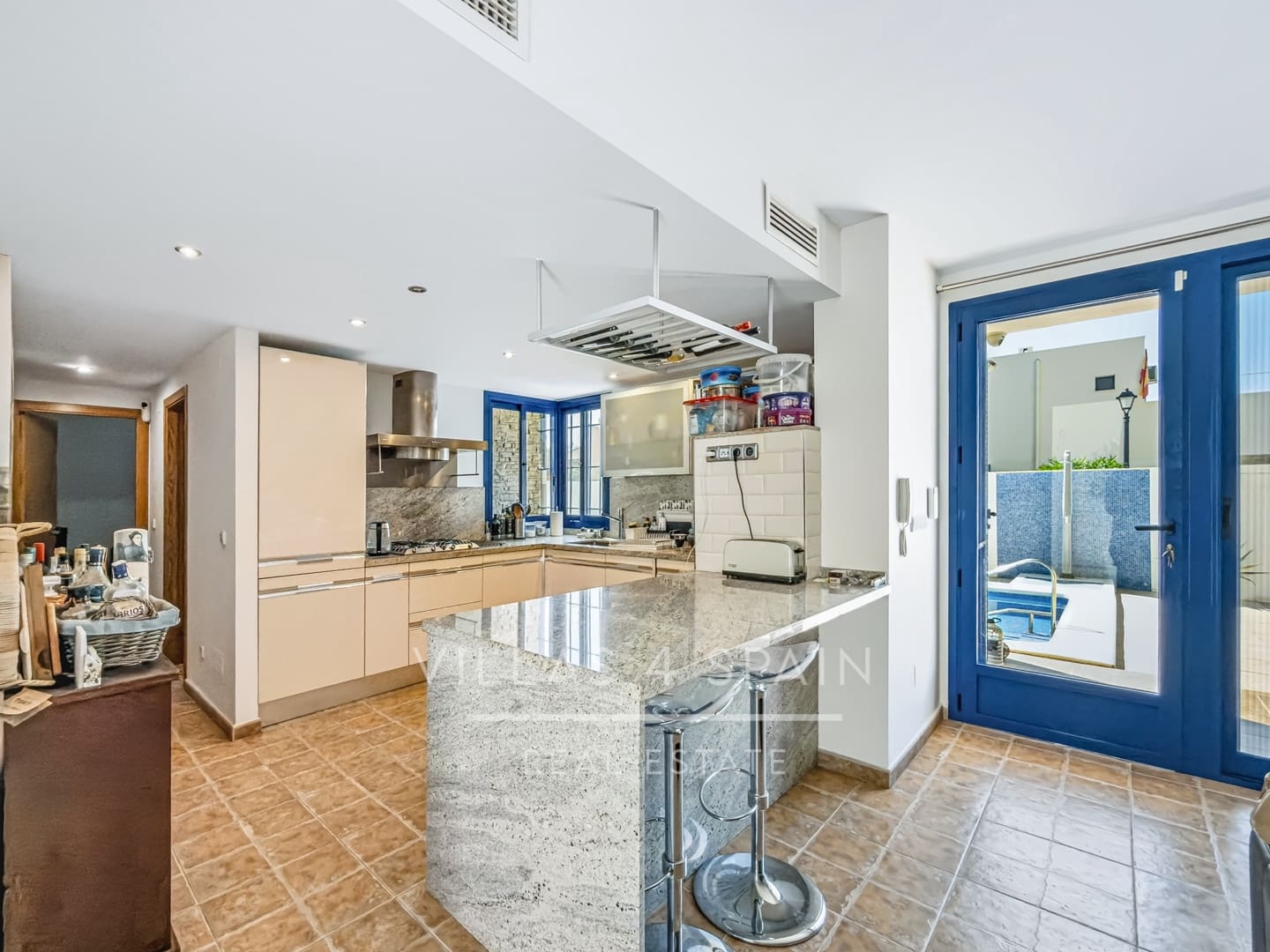 3 soveværelse Villa til salg i Fortuna med swimmingpool - € 299.000 (Ref: 9996036)