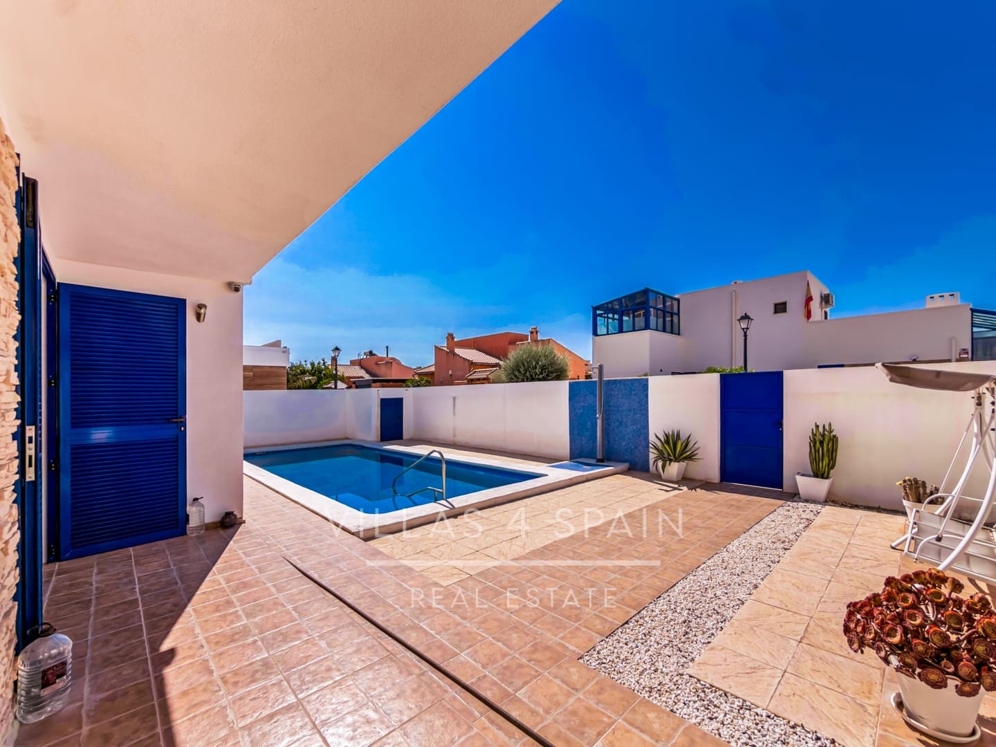 3 soveværelse Villa til salg i Fortuna med swimmingpool - € 299.000 (Ref: 9996036)