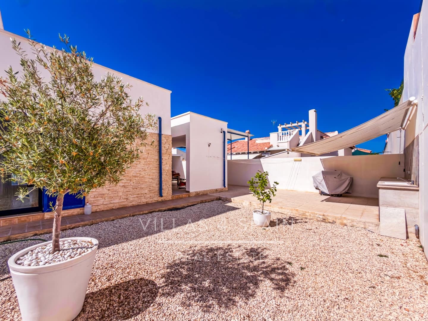3 soveværelse Villa til salg i Fortuna med swimmingpool - € 299.000 (Ref: 9996036)