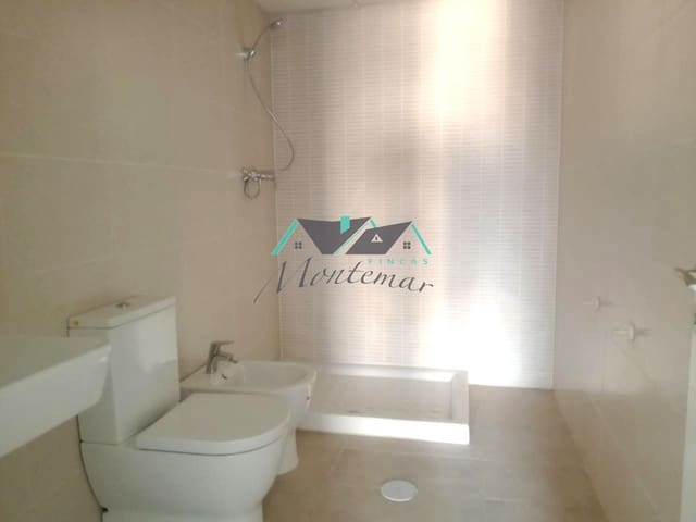 4 makuuhuone Asunto myytävänä paikassa Lorca mukana 
autotalli - 350 000 € (Ref: 9243821)