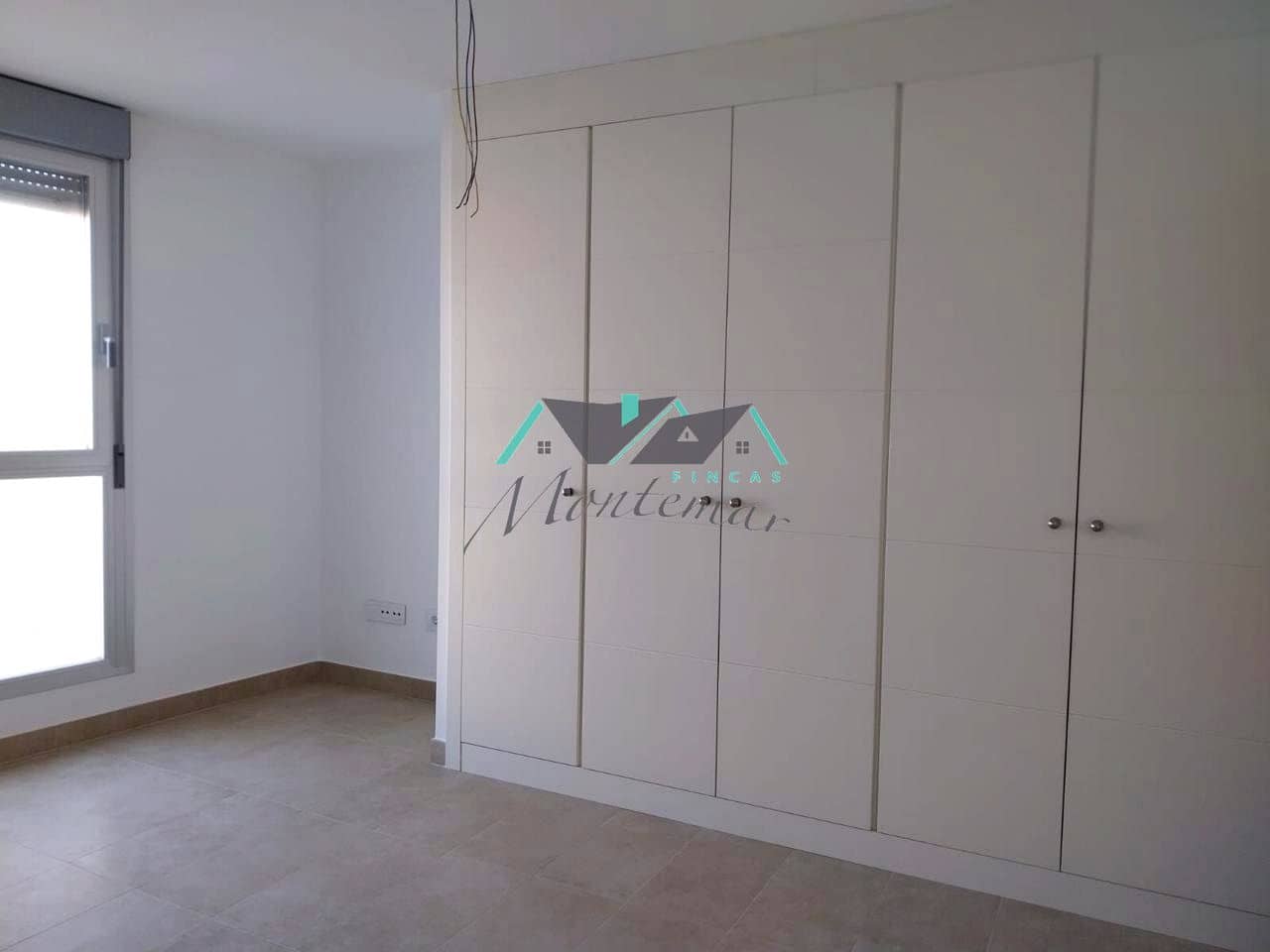 4 makuuhuone Asunto myytävänä paikassa Lorca mukana 
autotalli - 350 000 € (Ref: 9243821)