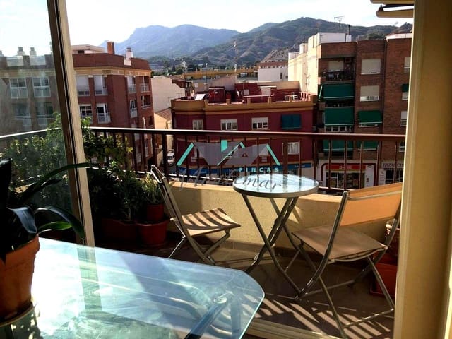 4 makuuhuone Asunto myytävänä paikassa Lorca - 185 000 € (Ref: 9345641)