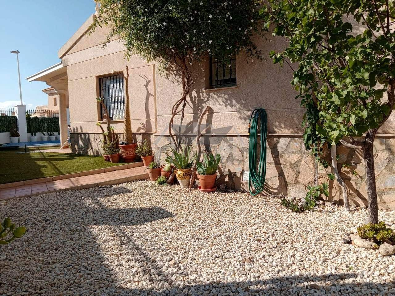 3 soveværelse Villa til leje i San Juan de los Terreros med swimmingpool garage - € 800 (Ref: 9415184)