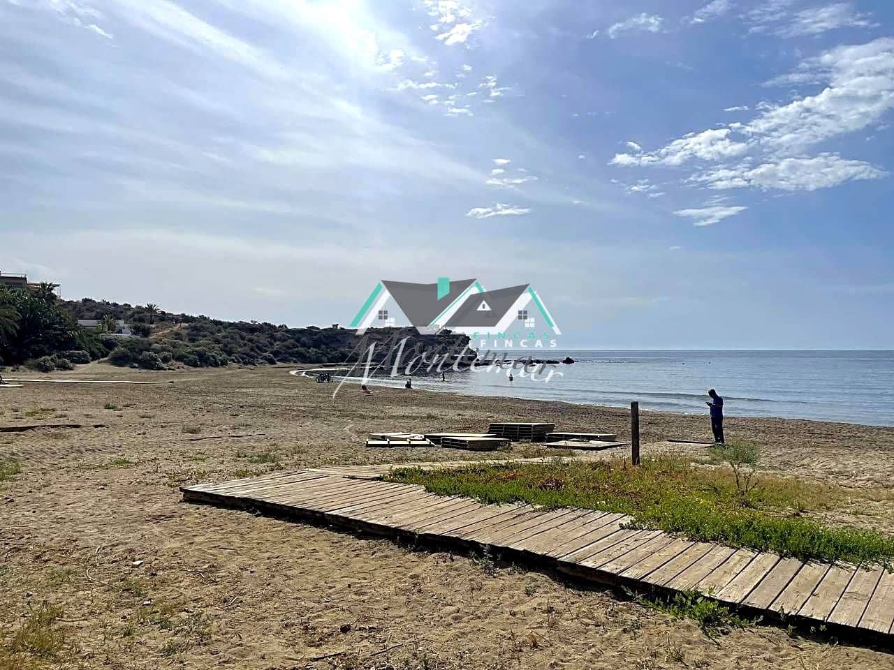 3 slaapkamer Villa te huur in Calarreona - € 500 (Ref: 9426735)