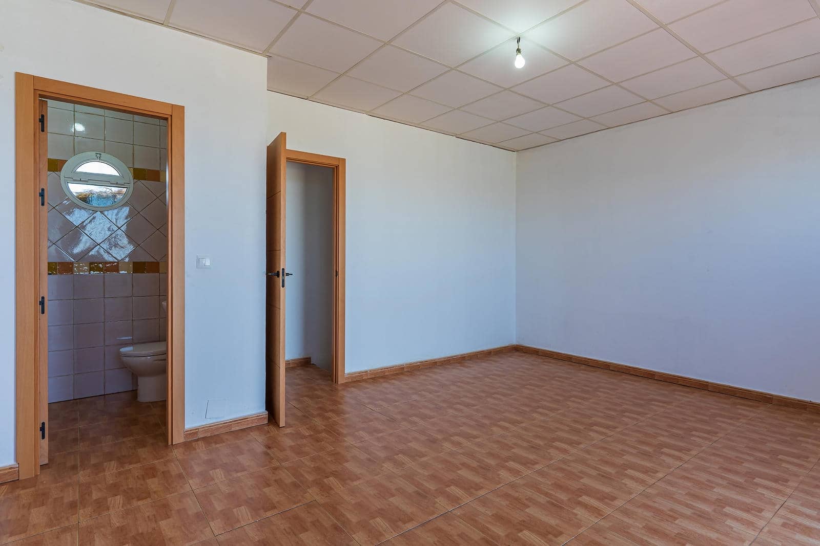 3 soveværelse Finca/Landehus til salg i Niebla med swimmingpool - € 255.000 (Ref: 8337264)