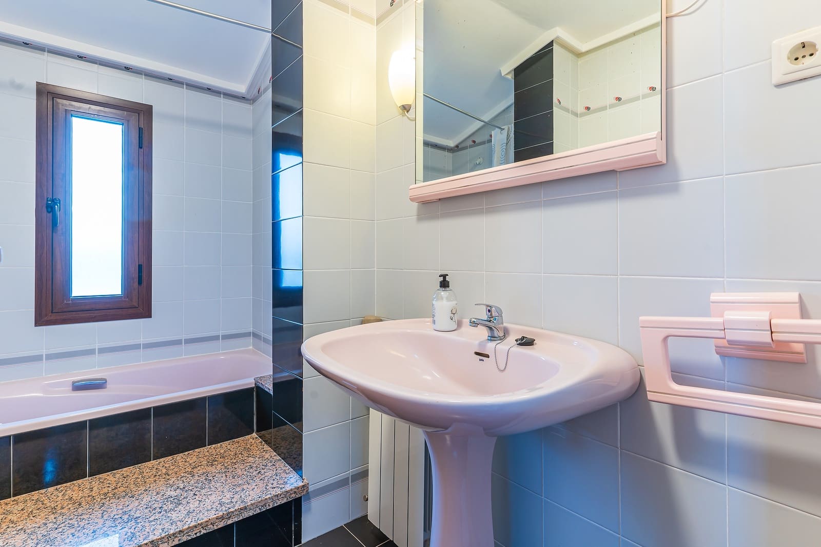 7 soveværelse Villa til salg i Ayamonte med swimmingpool garage - € 439.000 (Ref: 8664876)