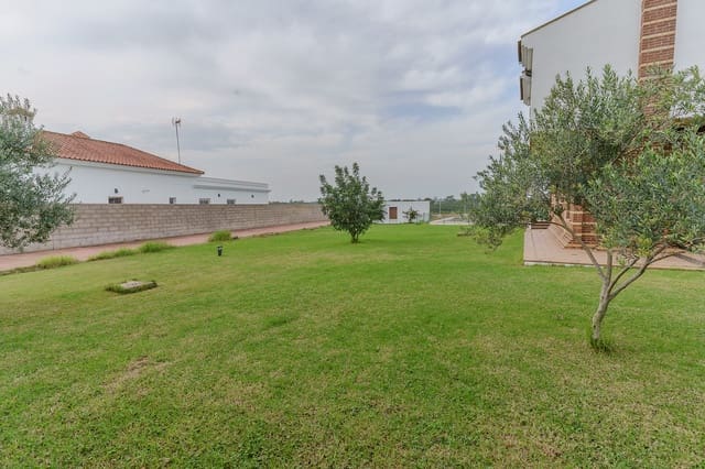 7 Zimmer Villa zu verkaufen in Ayamonte mit Pool Garage - 449.000 € (Ref: 8664876)