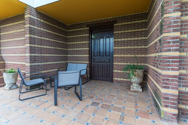 7 soveværelse Villa til salg i Ayamonte med swimmingpool garage - € 439.000 (Ref: 8664876)