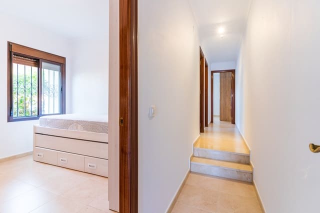 4 Zimmer Villa zu verkaufen in Moguer - 300.000 € (Ref: 8864182)