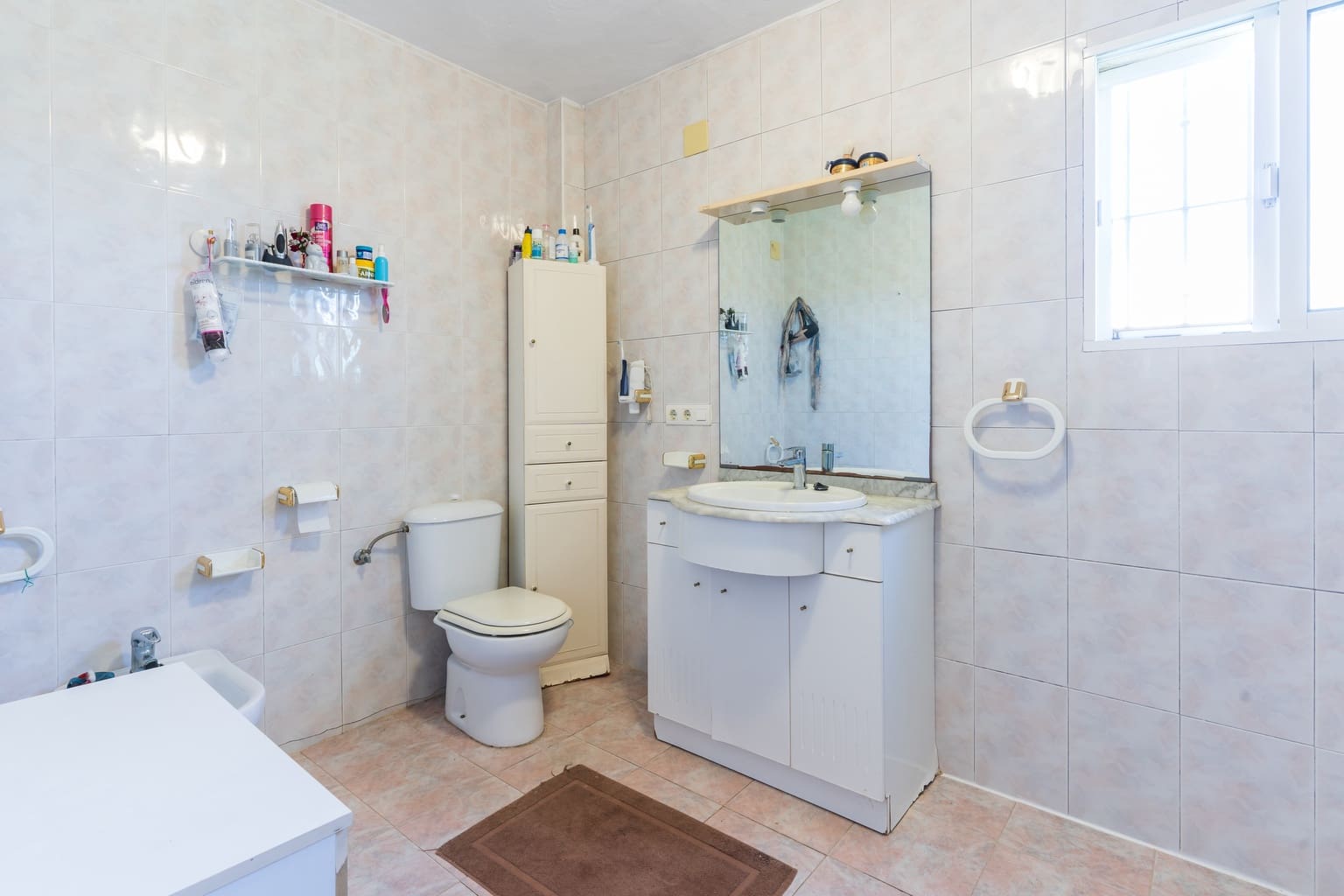 5 soveværelse Finca/Landehus til salg i Bonares med swimmingpool garage - € 259.999 (Ref: 9406090)