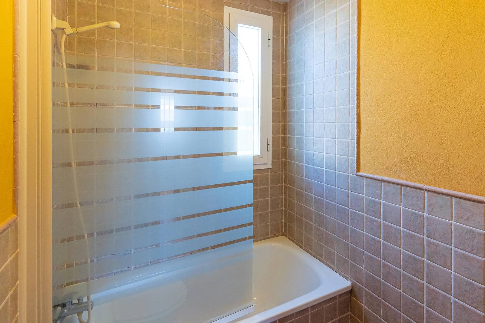 2 makuuhuone Majatalo/aamiaismajoitus myytävänä paikassa Calanas mukana uima-altaan - 1 325 000 € (Ref: 9441111)