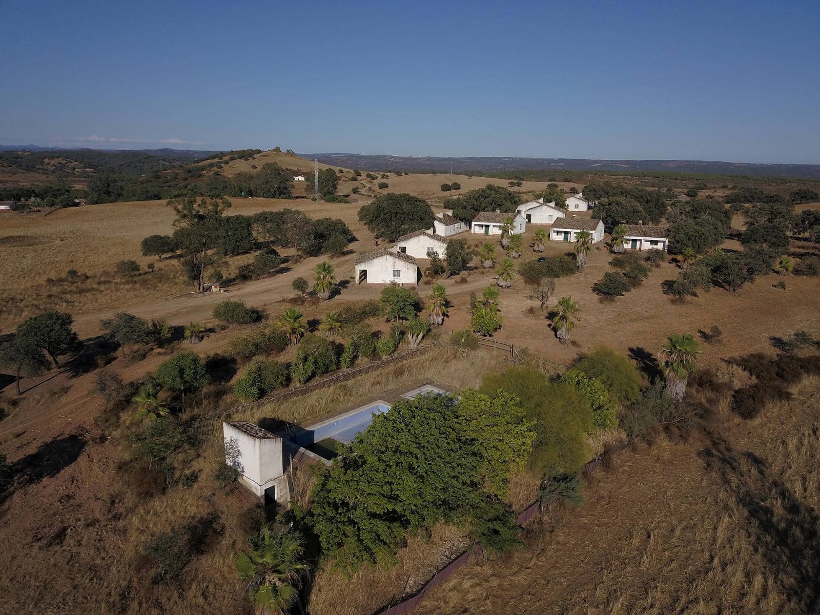 2 makuuhuone Majatalo/aamiaismajoitus myytävänä paikassa Calanas mukana uima-altaan - 1 325 000 € (Ref: 9441111)