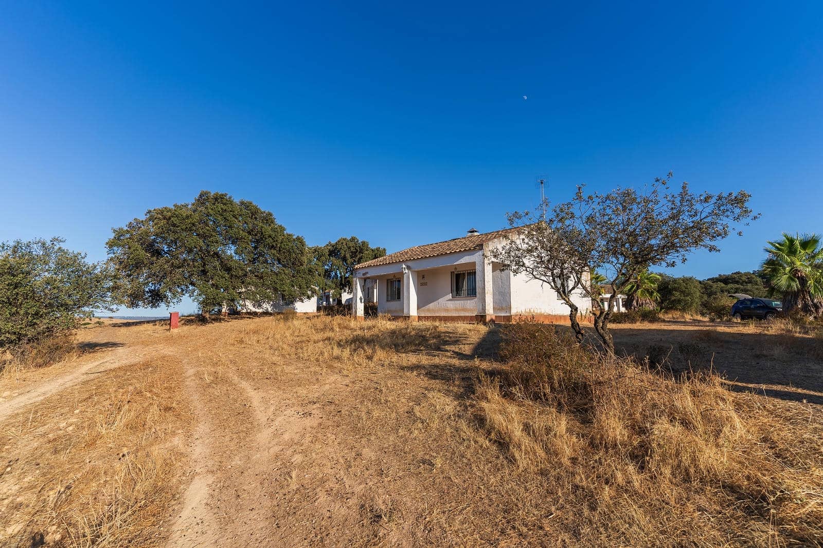 2 makuuhuone Majatalo/aamiaismajoitus myytävänä paikassa Calanas mukana uima-altaan - 1 325 000 € (Ref: 9441111)