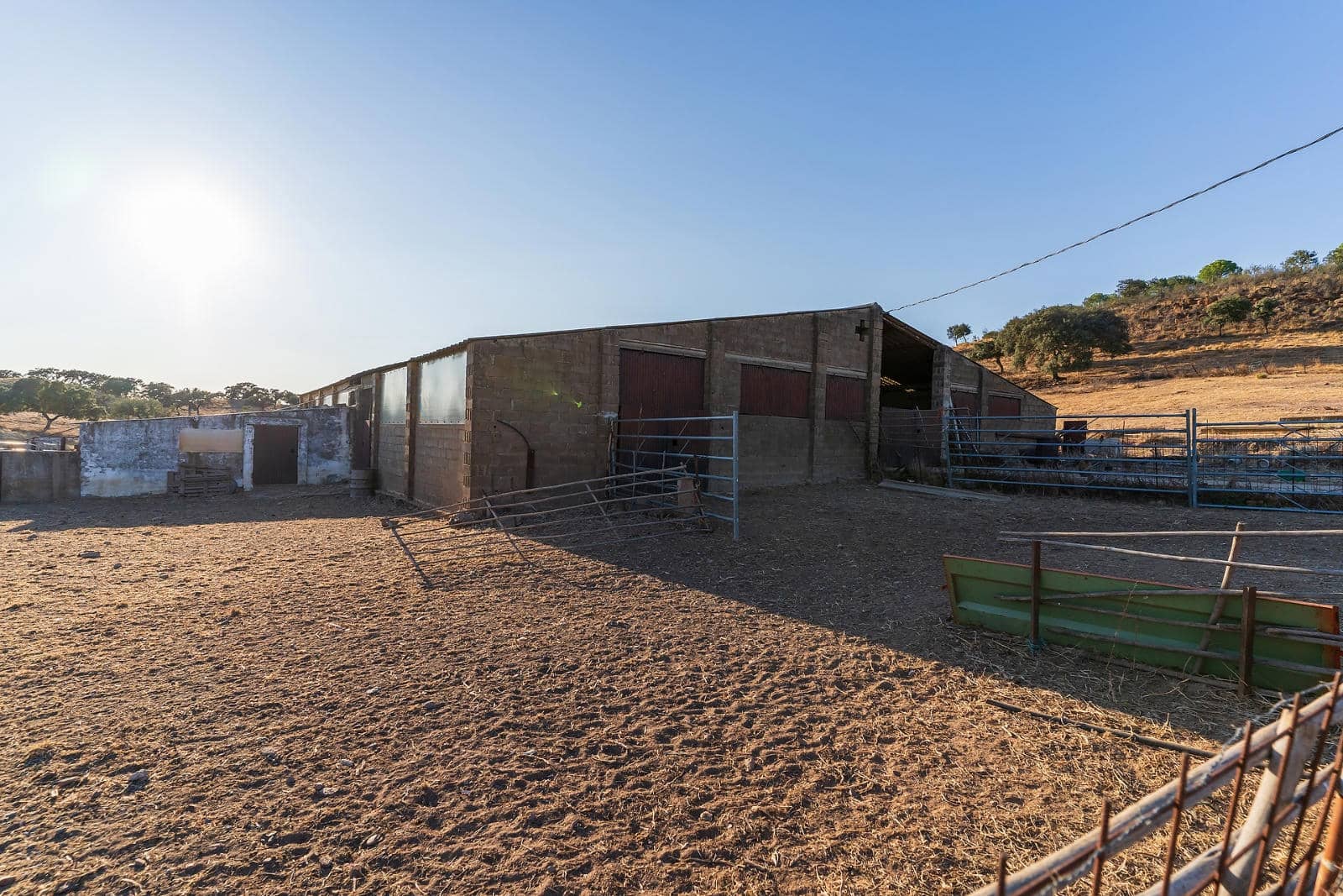 2 makuuhuone Majatalo/aamiaismajoitus myytävänä paikassa Calanas mukana uima-altaan - 1 325 000 € (Ref: 9441111)